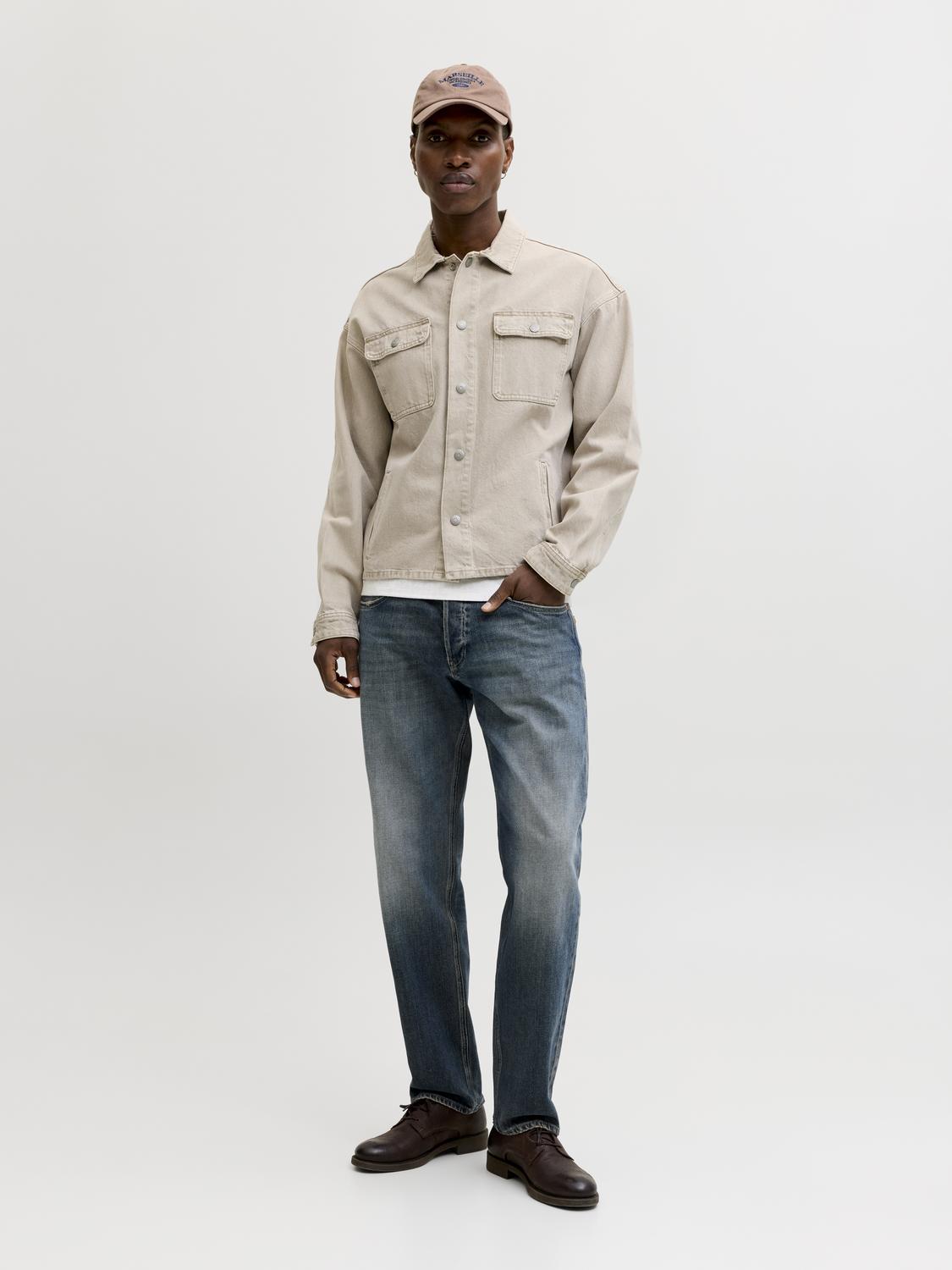 model_shot-front_full